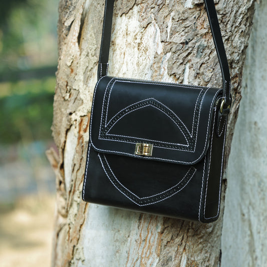 Stylish & Attractive Leather Bag - The Perfect Fashion Accessory  Art: BG-1366