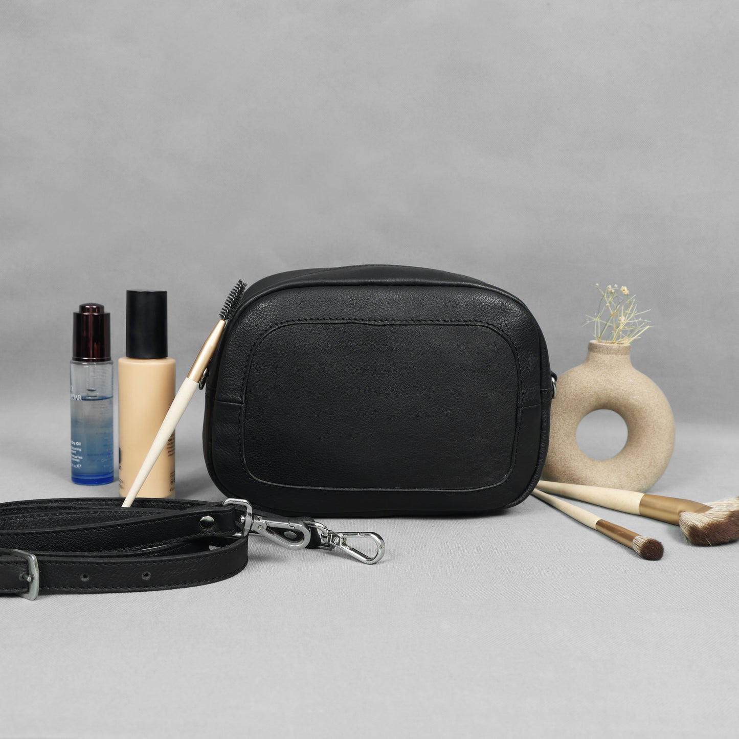 Black Leather Sling Bag – Premium Patterned Bag for Stylish Outings ART: BG-1642