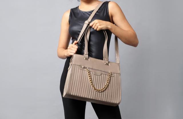 Classic Synthetic Beige Bag for Women  Elegant & Versatile Handbag,ART:-DK-2006