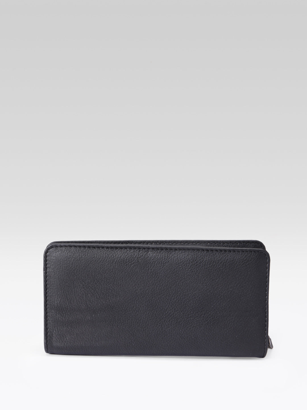 Stylish Ladies Black Clutch- Timeless Elegance and Versatility