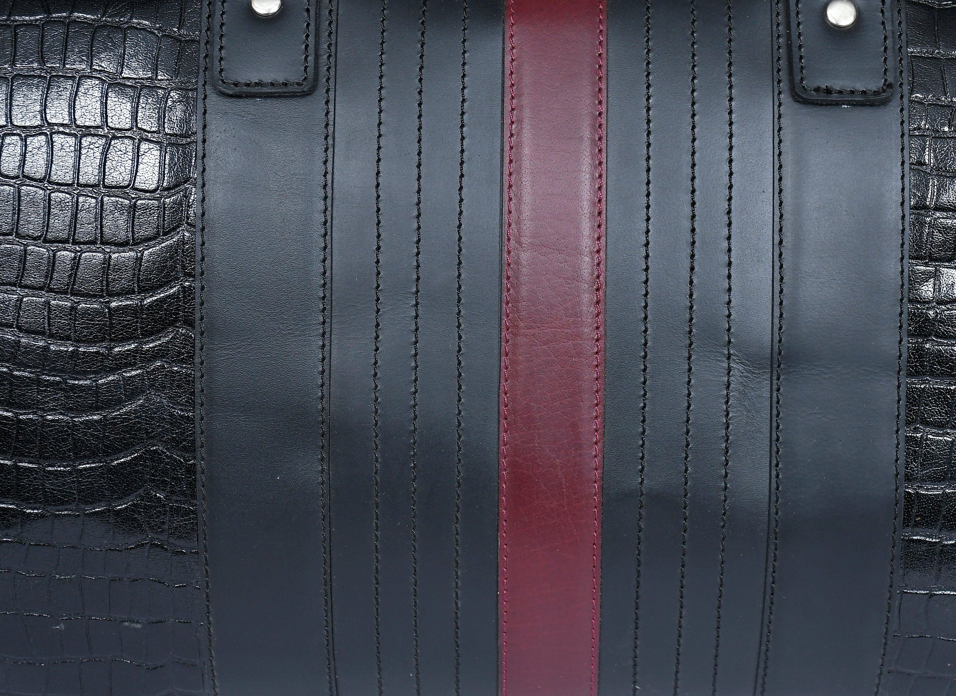 Celtic Black Color Pure Leather Duffel Bag for Travelling | Handmade Weekender Bag. - CELTICINDIA